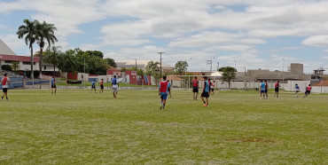 Foto 10: Avaliação do Sfera Futebol Clube reúne atletas de Quatá