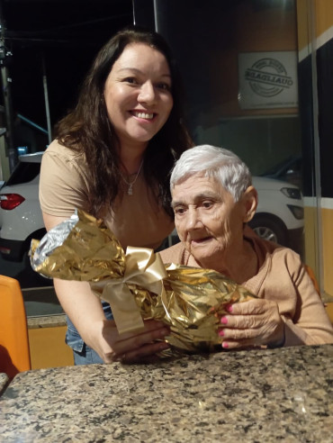 Foto 1: Residência Terapêutica comemora com os aniversariantes do mês de Outubro