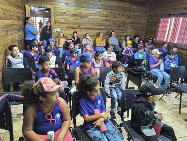 Foto 4: Alunos da Escola Orísia participam de ação educativa no Centro de Educação Ambiental de Paraguaçu Paulista