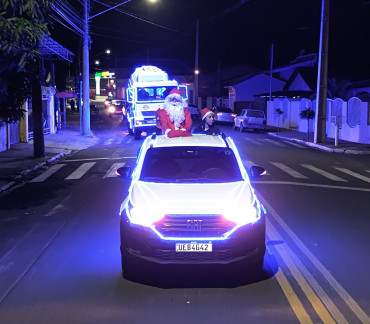 Foto 54: Natal de Luz da G10 Concreto leva carreata natalina às ruas de Quatá