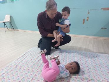 Foto 130: Volta às Aulas em Quatá: Alunos recebem Kit Escolar e Mimo especial