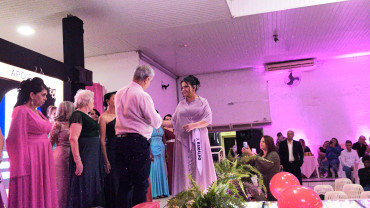 Foto 138: Candidata de Quatá vence Concurso Miss Terceira Idade Regional 2025