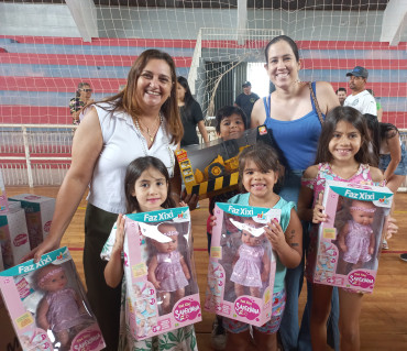 Foto 140: Especial de Natal: entrega de brinquedos