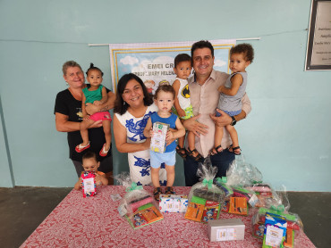 Foto 125: Volta às Aulas em Quatá: Alunos recebem Kit Escolar e Mimo especial