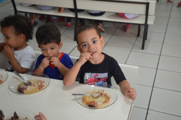 Foto 194: Churrasco marca as comemorações alusivas ao Dia das Crianças