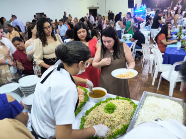 Foto 94: Funcionários Municipais de Quatá são homenageados com festa