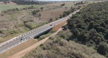 Foto 12: Ponte entre Quatá e Tupã é liberada à população