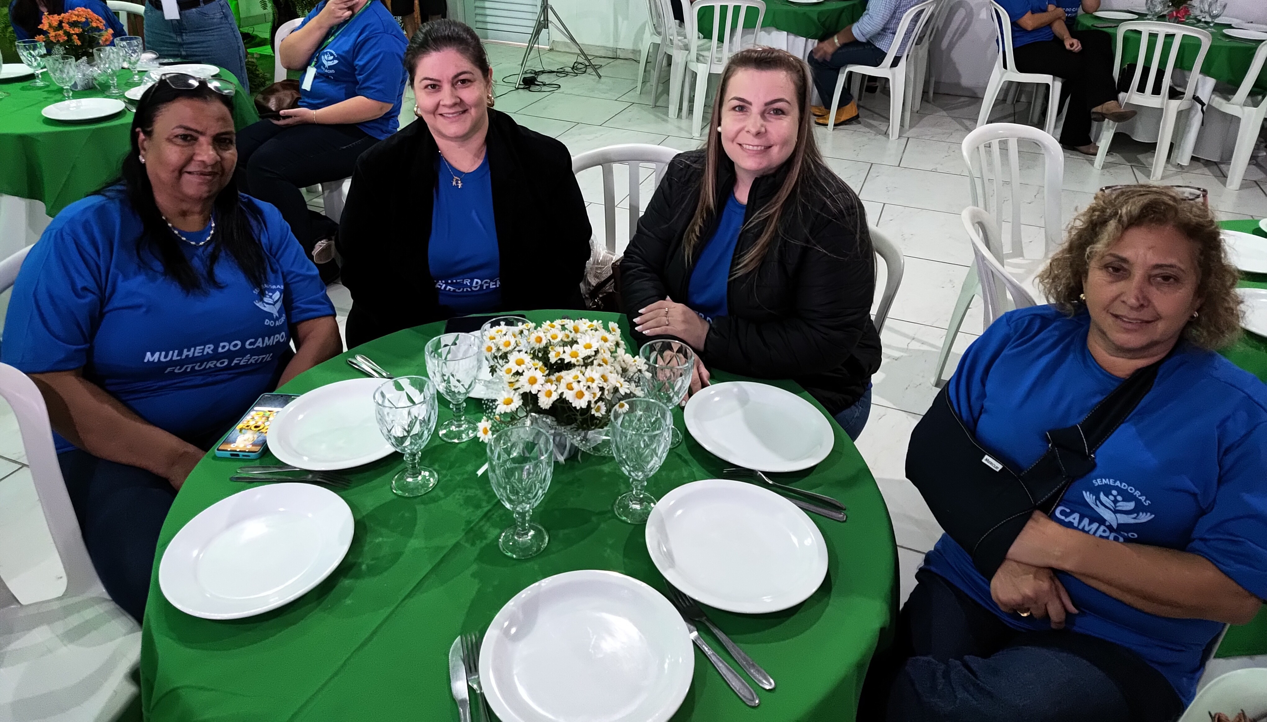 Foto 38: Encontro entre Mulheres da Zona Rural visa empreendedorismo Campo