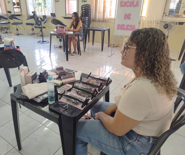 Foto 34: Curso de Automaquiagem