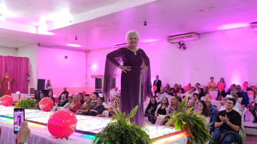 Foto 106: Candidata de Quatá vence Concurso Miss Terceira Idade Regional 2025