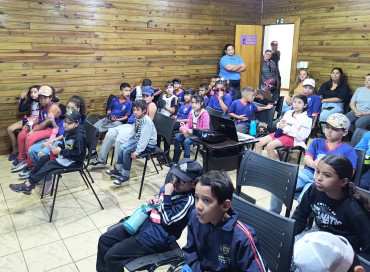 Foto 2: Alunos da Escola Orísia participam de ação educativa no Centro de Educação Ambiental de Paraguaçu Paulista