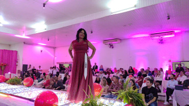 Foto 21: Candidata de Quatá vence Concurso Miss Terceira Idade Regional 2025