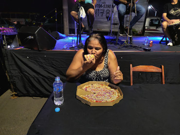 Foto 67: Quatá realiza 1º Concurso: quem Come Mais Pizza e Concurso Arte na Caixa