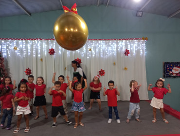 Foto 105: Apresentações de encerramento de final de ano das Creches
