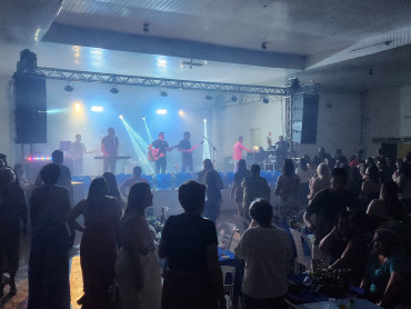 Foto 251: Funcionários Municipais de Quatá são homenageados com festa