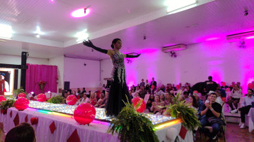 Foto 125: Candidata de Quatá vence Concurso Miss Terceira Idade Regional 2025