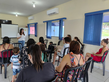 Foto 25: Entrega de enxoval para gestantes e encerramento do ciclo de 2025