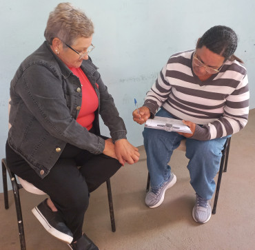 Foto 16: Funcionários de Escolas e Creches recebem ações de prevenção do Outubro Rosa