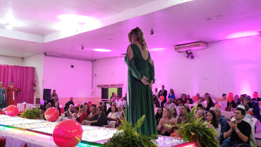 Foto 116: Candidata de Quatá vence Concurso Miss Terceira Idade Regional 2025