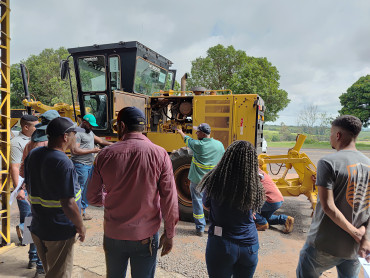 Foto 2: Curso de Operação de Motoniveladora