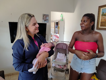 Foto 6: Bebê nasce em Quatá depois 3 anos sem registro de natalidade na cidade