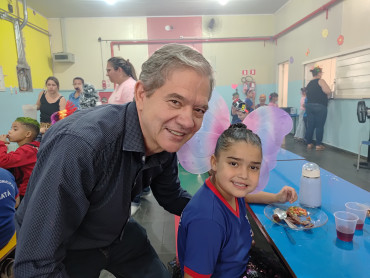 Foto 45: Churrasco marca as comemorações alusivas ao Dia das Crianças