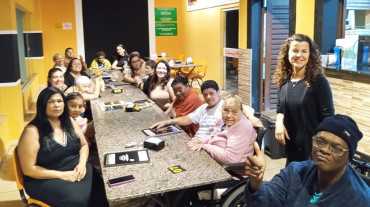 Residência Terapêutica comemora com os aniversariantes do mês de Outubro