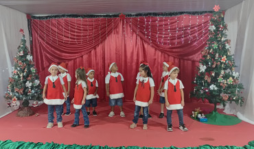 Foto 38: Apresentações de encerramento de final de ano das Creches