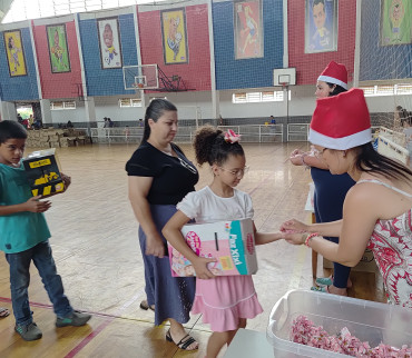 Foto 62: Especial de Natal: entrega de brinquedos