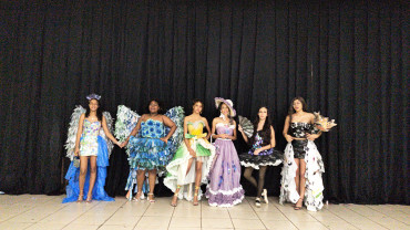 Foto 59: Moda e consciência ambiental é destaque em desfile da Etec