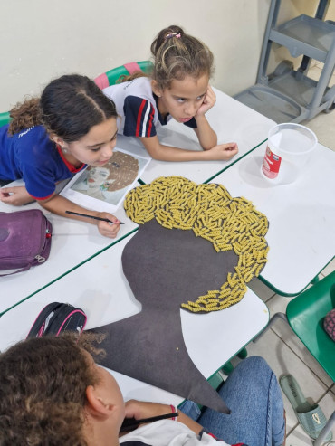 Foto 1: Alunos do 4º ano do Ensino Integral da Escola 