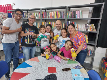 Foto 260: Quatá recebe Palco Móvel Emcena Brasil Edição Certame