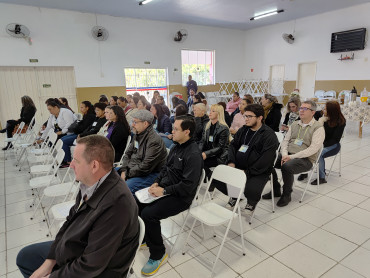 Foto 35: 6ª Conferência Municipal de Saúde reúne comunidade para discutir propostas sobre o SUS em Quatá