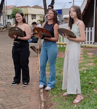 Foto 13: Guri comemora 30 anos com flashmob simultâneo em 70 cidades