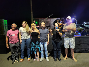 Foto 48: Quatá realiza 1º Concurso: quem Come Mais Pizza e Concurso Arte na Caixa
