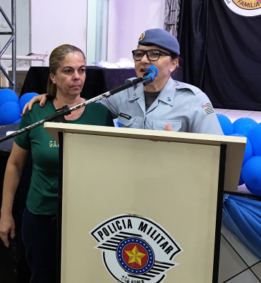 Foto 219: Alunos dos 5º anos de Escolas Municipais recebem certificado do Proerd