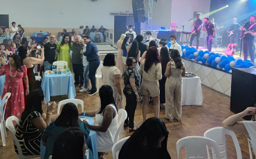 Foto 191: Funcionários Municipais de Quatá são homenageados com festa