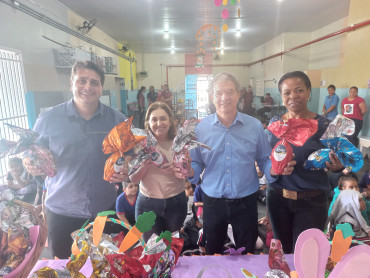 Foto 106: Entrega de Ovos de Páscoa 2025