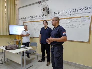 Foto 3: Guarda Municipal de Quatá realiza visita à Escola Chiquinho