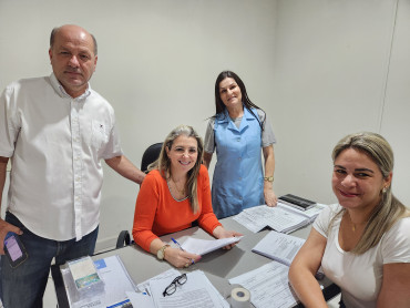 Foto 39: Campanha Novembro Azul: Saúde realiza exames em Funcionários Municipais