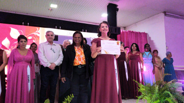 Foto 142: Candidata de Quatá vence Concurso Miss Terceira Idade Regional 2025