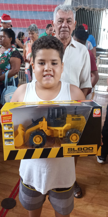 Foto 23: Especial de Natal: entrega de brinquedos