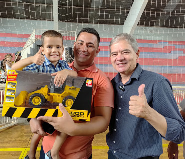 Foto 117: Especial de Natal: entrega de brinquedos