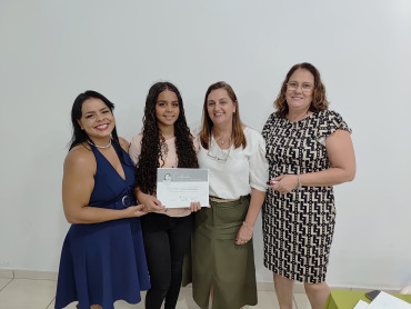 Foto 51: Entrega de certificados marca encerramento de cursos profissionalizantes em Quatá