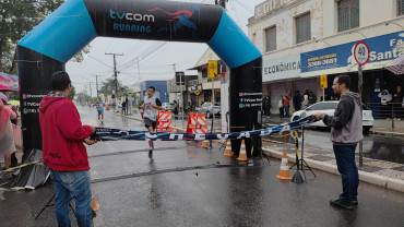 Foto 18: 5ª TVCom Running - Corrida de Pedestres em comemoração ao aniversário de Quatá