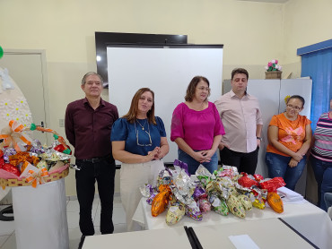Foto 37: Entrega de Ovos de Páscoa 2025