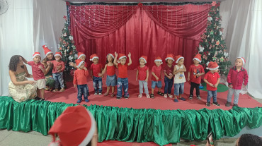 Foto 37: Apresentações de encerramento de final de ano das Creches