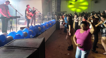 Foto 247: Funcionários Municipais de Quatá são homenageados com festa