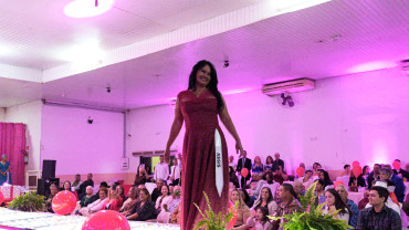 Foto 219: Candidata de Quatá vence Concurso Miss Terceira Idade Regional 2025