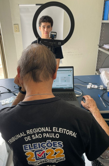 Foto 1: Junta do Cartório Eleitoral realiza mais um atendimento para 1º Título de Eleitor e Regularização da Biometria